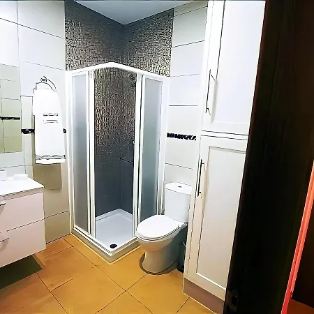 Con Piscina Y Terraza Privada